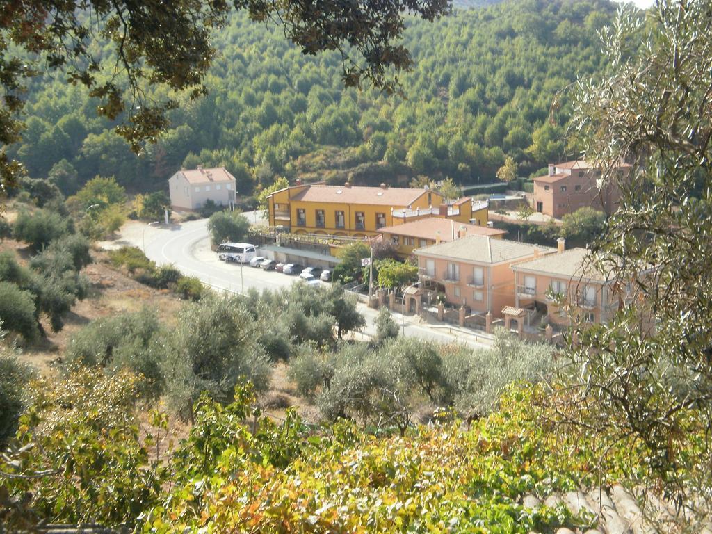 Hostal Restaurante Solaire Castañar de Ibor Dış mekan fotoğraf