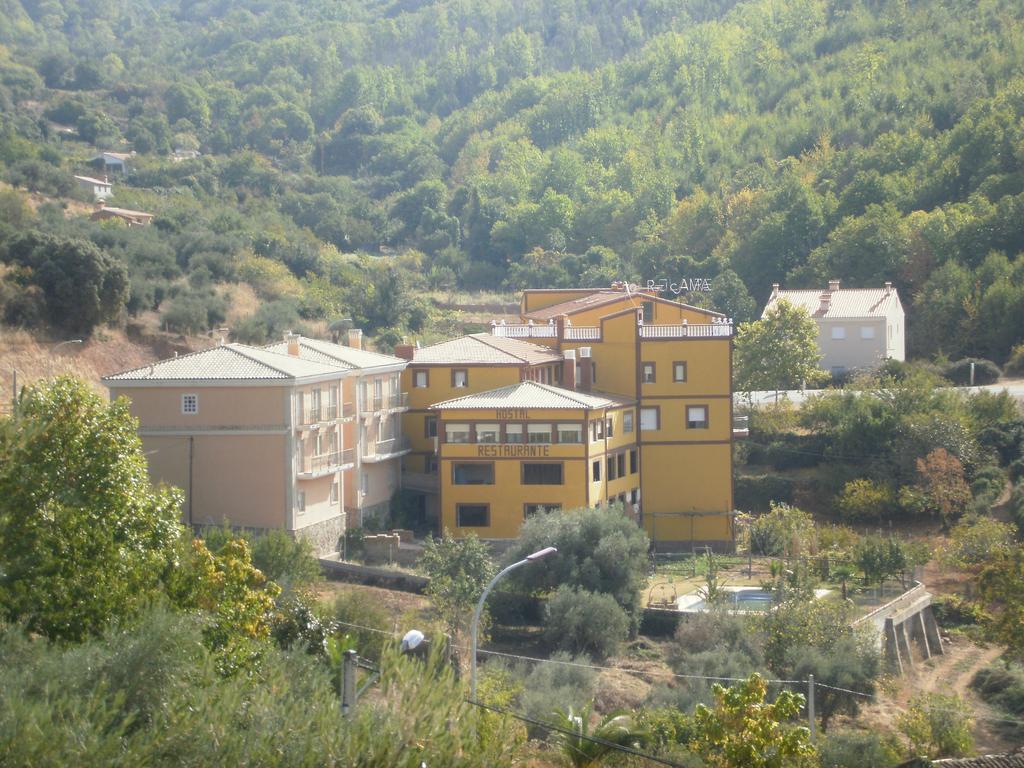 Hostal Restaurante Solaire Castañar de Ibor Dış mekan fotoğraf